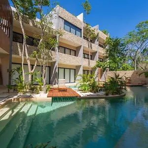 https://jungle-ph-w-pool-close-to-downtown-beach.tulum-hotels.net